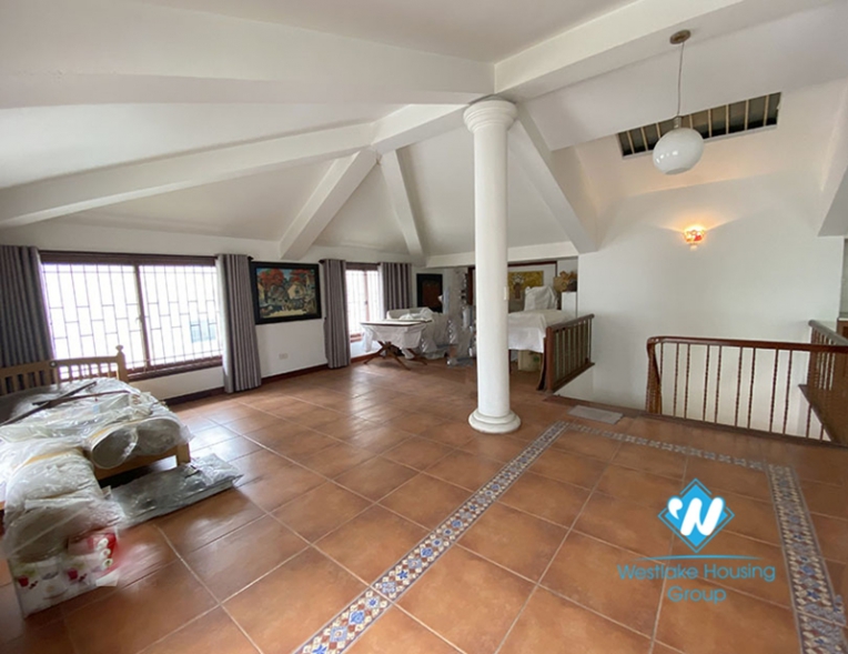 5 bedroom house for rent in Ngoc Thuy Long Bien